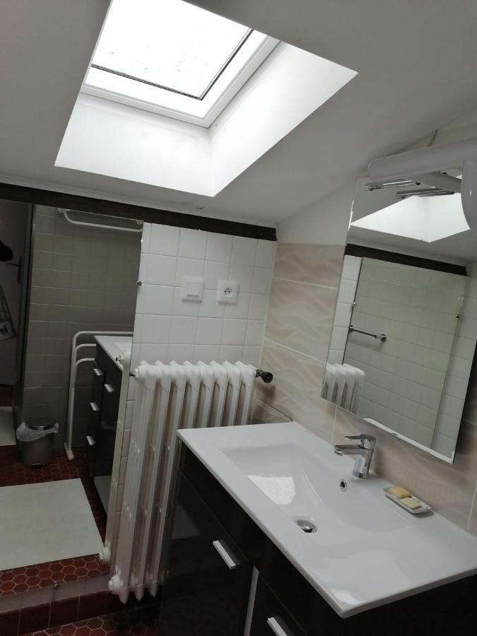 Lou Mas Suzoun Apartamento Ucel Exterior foto